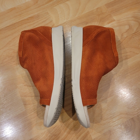 Sundance Suede Strappy Open Toe Wedge Sandal Size 38 - Picture 8 of 13